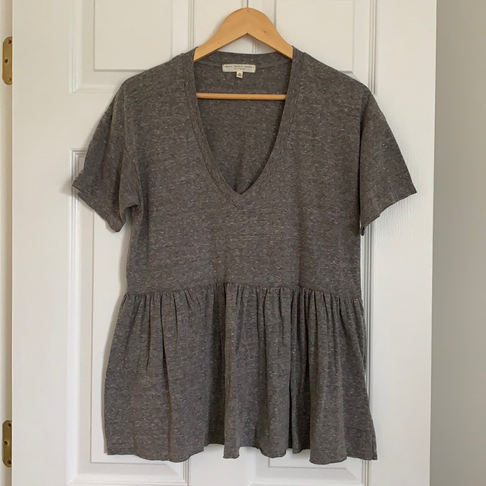 Urban Outfitters Truly Madly Deeply Gray V-neck Peplum Tee Small